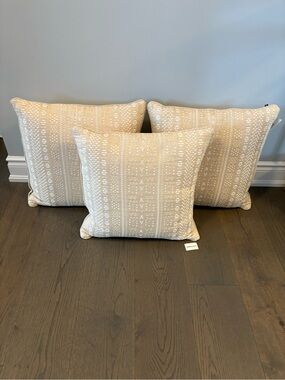 Urban Barn beige toss pillows NWT ret $167 w tx